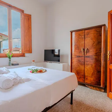 Проживание в семье Casa Altini *