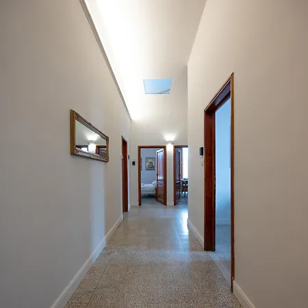 Проживание в семье Casa Altini